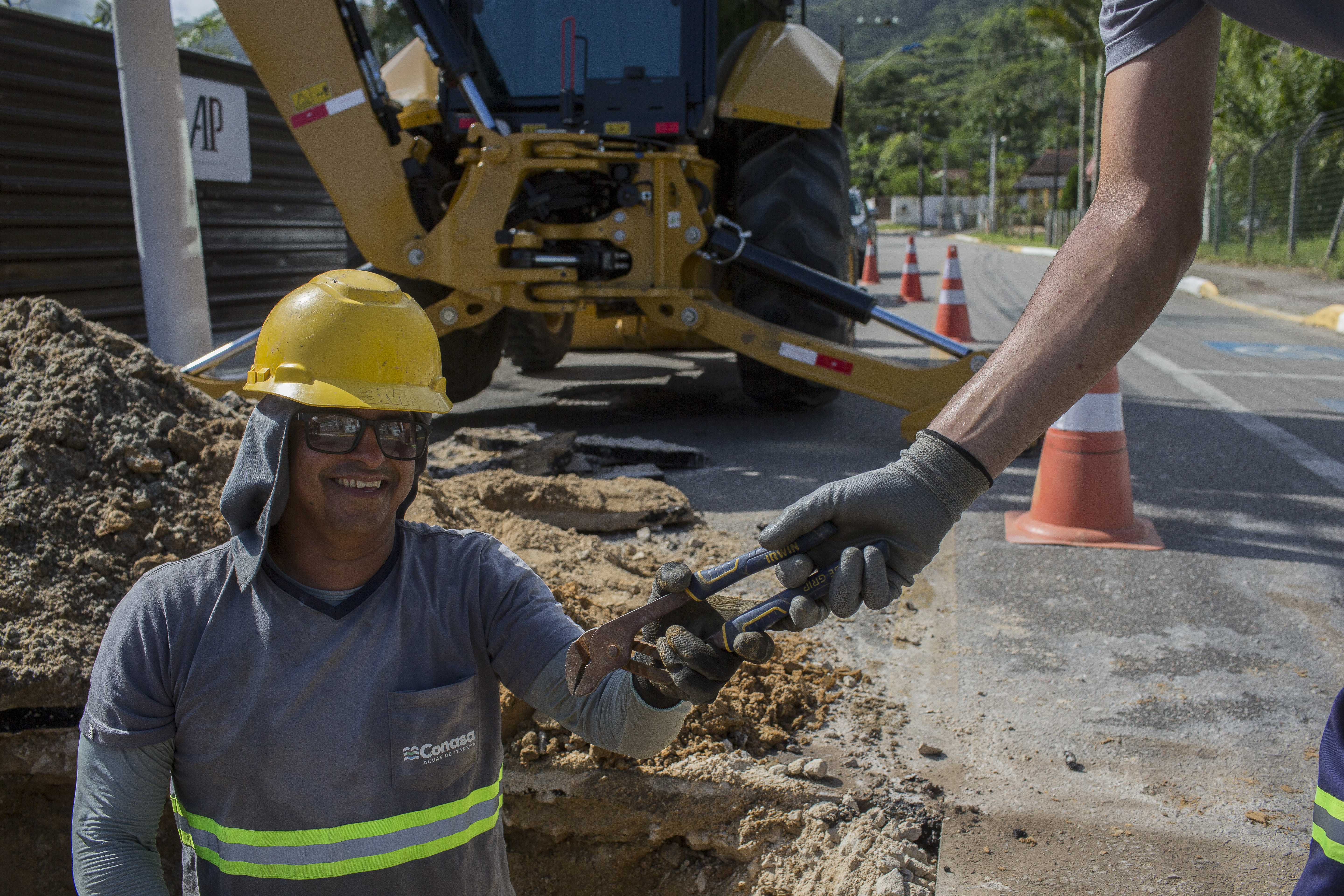 Conasa Águas de Itapema informa programação de obras com interdição total de vias nos bairros Morretes e Várzea  primeiro ao dia cinco de Setembro 2025